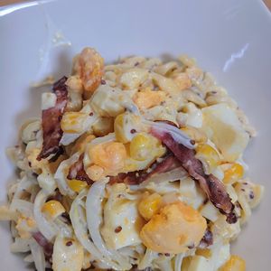 まゆのの作ってみた!投稿(カリカリベーコンとチーズの濃厚とろ～りマカロニサラダ🤩)