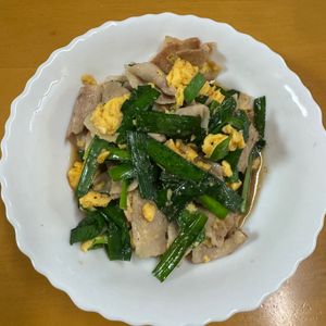 momoの作ってみた!投稿(【豚たまニラ炒め】ご飯がすすむ！ボリューム満点おかず♪)