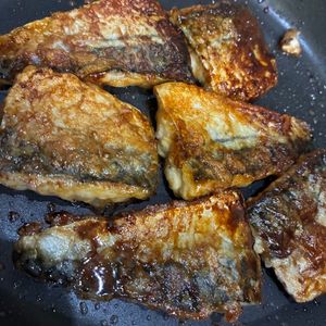 はるの作ってみた!投稿(ふっくら甘辛！肉好きも喜ぶ【さばの照り焼き丼】)