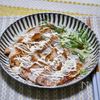 薄切り豚肉のソテー(焼き肉のタレマヨソースかけ)