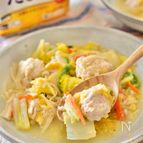 [野菜たっぷり！鶏団子のとろ玉煮]卵スープで味つけ簡単