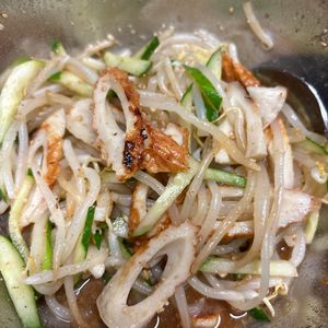 867597の作ってみた!投稿(簡単ヘルシーなお惣菜😘♪もやしとちくわときゅうりの中華和え)