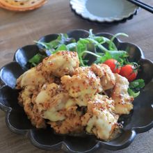 【鶏もも肉のマスタードチーズソテー】