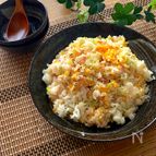 5分あればできる♡ふわふわ卵とベーコンのねぎ塩チャーハン