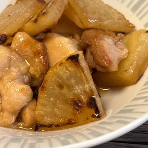 mocoの作ってみた!投稿(これは旨い♡大人気【鶏肉と大根の生姜焼き】お弁当にも◎)