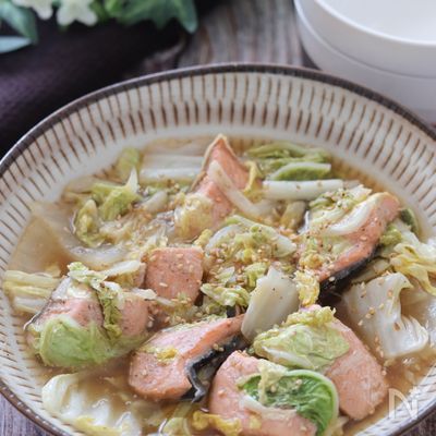 レンチンのみで完成♡秋鮭と白菜のレンチンごま旨ポン蒸し