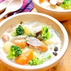 ほっこり♪満足！『ウインナーと野菜のポトフ風ミルクスープ』