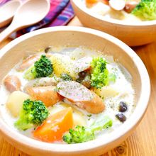 ほっこり♪満足！『ウインナーと野菜のポトフ風ミルクスープ』