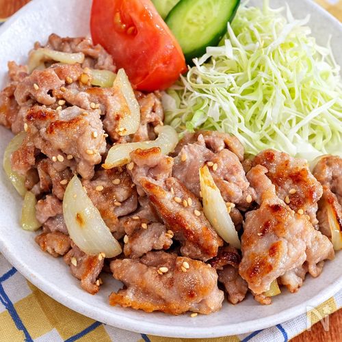 ガツンと旨い◎【豚肉と玉ねぎの味噌マヨ炒め】簡単おかず♪