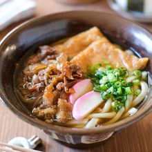 【肉きつねうどん】Wで嬉しい♡味付け簡単◎年越しにも！