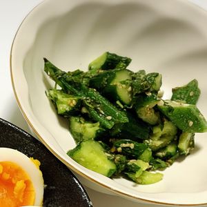 曖昧の作ってみた!投稿(大葉香る《オクラときゅうりのネバネバサラダ》)