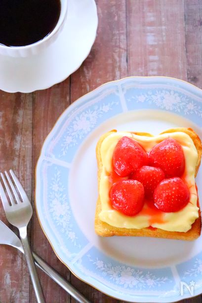 ストロベリー＆カスタードトーストの作り方・簡単レシピ