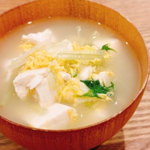 ミルクの作ってみた!投稿(身体温まる♪水菜と豆腐のかきたまスープ)