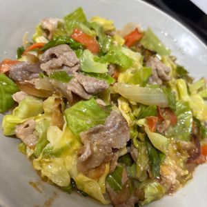 ちちちの作ってみた!投稿(キャベツと豚肉のスタミナ味噌炒め♪屋台の鉄板焼き風)