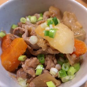 ぱくりんの作ってみた!投稿(レンジ活用でホクホク！照り甘バター肉じゃが)