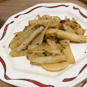 Natsukoの作ってみた!投稿(食欲そそる♪ポテトときのこのカレーソテー)