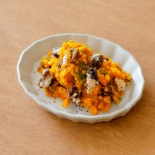 「作りやすい! 基本の酒粕レーズン」と「かぼちゃのサラダ」