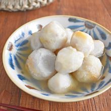 【蒸してツルンと簡単皮むき】里芋の白だし煮