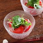 トマトとパクチーのエスニックサラダ