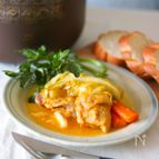 野菜ジュースでチキンとキャベツのトロトロ煮込み