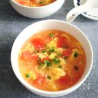 ＼トマトとふわふわ卵の中華スープ／誰でも失敗なし！