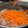 10分で完成！【豚しりしり丼】の工程3