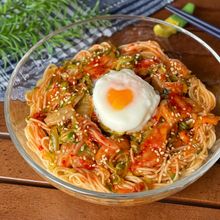 温玉はレンジで40秒！簡単やみつき「ビビンそうめん」