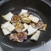 豚肉とエリンギ、もやしのとろ〜りピリ辛炒めの工程2