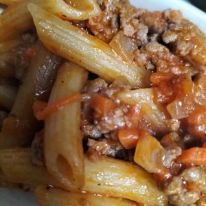1207859の作ってみた!投稿(ペンネのミートグラタン♩簡単！お手軽！ズボラ！トマト缶不要)