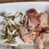 【鶏もも肉としめじの生姜焼き】甘めの味わい♡ご飯が進む♪の下準備