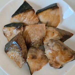れみーの作ってみた!投稿(これもあり♡さっぱり食べれる♪【ぶりのレモンバター焼き】)