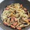 身近な材料で大満足【ベーコンとしめじのバター焼きうどん】の工程4