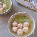 エビ団子と春雨のスープ