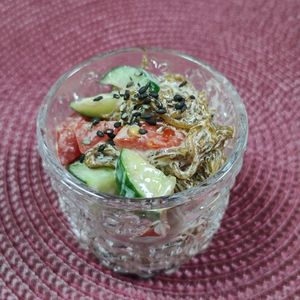 M＊Pの作ってみた!投稿(もずくとトマト　胡瓜の柚子胡椒マヨ和え)