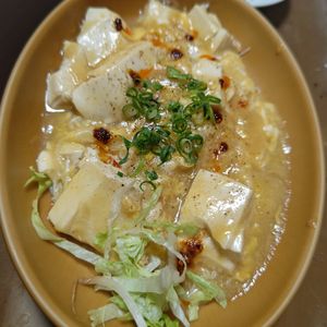 1446458の作ってみた!投稿(【卵と豆腐のとろうま辛麺】パパッと完成！家族がハマった♡)