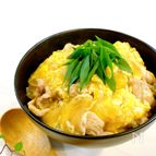 【10分で晩ごはん】ふわぁとろ♪汁だく♡豚こまの卵とじ丼