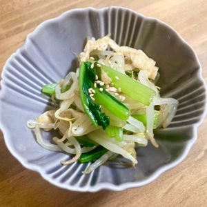 ゆかりの作ってみた!投稿(抱えて食べたい！小松菜ともやしと油揚げの和え物＊)