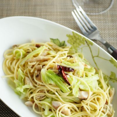 鯵の干物とキャベツのぺペロンチーノスパゲティ