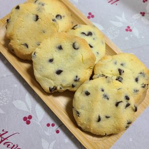 1215859の作ってみた!投稿(米粉で♪さくほろチョコチップクッキー)