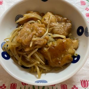 万福の作ってみた!投稿(【鶏むね肉ともやしの焼肉炒め】ご飯が進みまくる最強節約飯！)