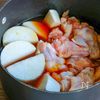 しっかり味染み！鶏手羽元と大根とゆで卵のこっくり煮の工程1