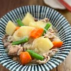塩がポイント‼︎
素材の味を活かす、塩醤油豚こま肉じゃが！