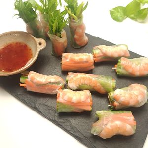 とのちゃまの作ってみた!投稿(エビとアボカドの生春巻き)
