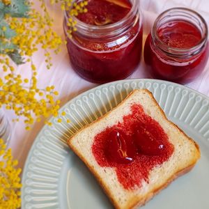 たまねぎマダムの作ってみた!投稿(【至福の♡いちごジャム】ごろごろトロッと♪材料3つで簡単に♡)