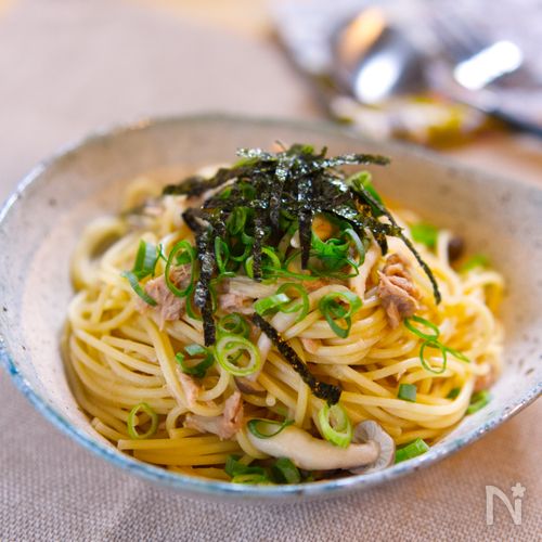 和えるだけで絶品!ツナときのこの和風パスタ