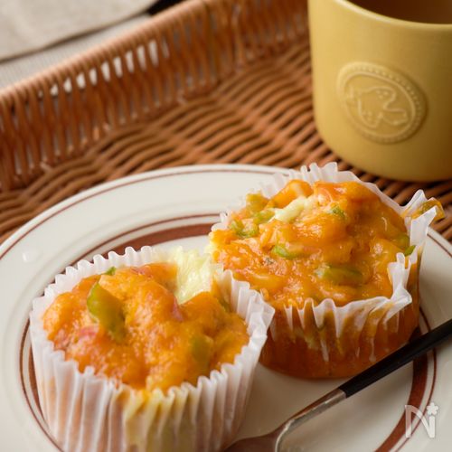 朝ごはんで野菜もたっぷり摂れる！ピザ風蒸しパン