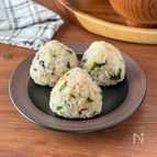 沢山の方に大好評おにぎり♪
わかめと鰹節の混ぜおにぎり