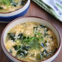 濃厚鶏だしワカたまスープ