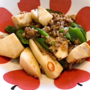 1032950の作ってみた!投稿(行列の定食屋さんの🍚筍とピーマンのオイスター肉味噌炒め🤩)