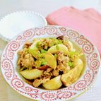 【カブと豚肉とシイタケの炒め】ダイエットにもお勧め。